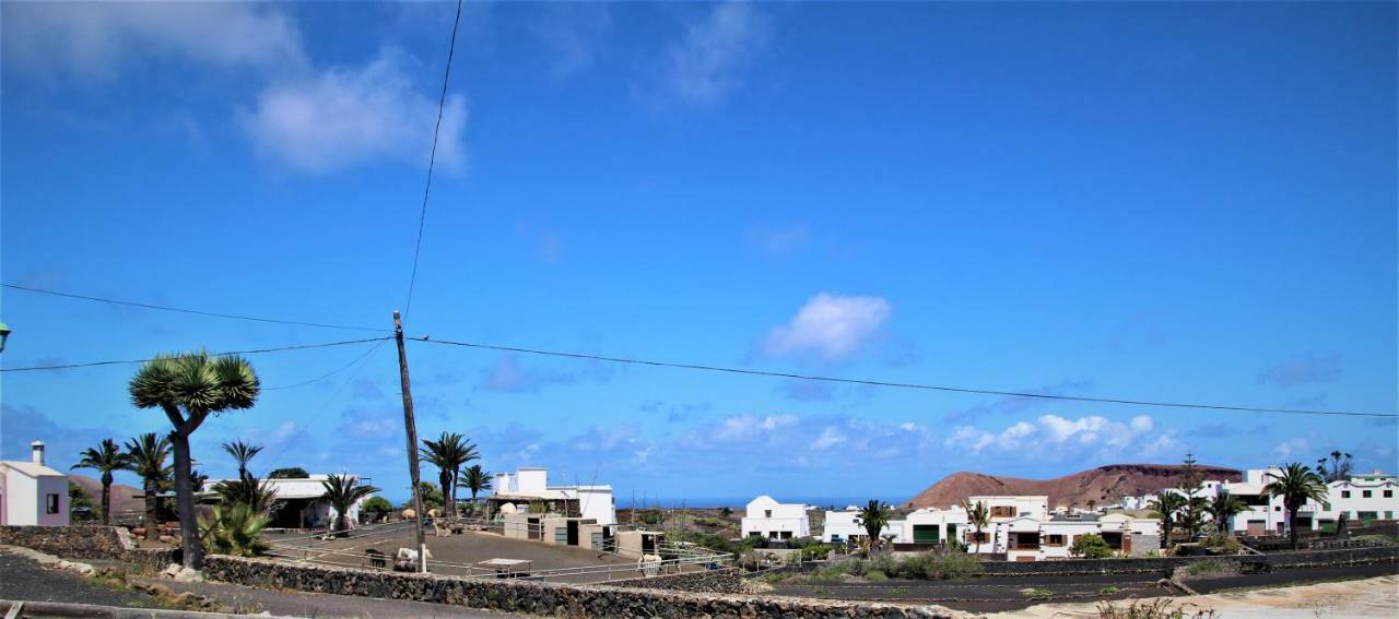 Casa Caldera Guiguan Villa Tinajo Luaran gambar