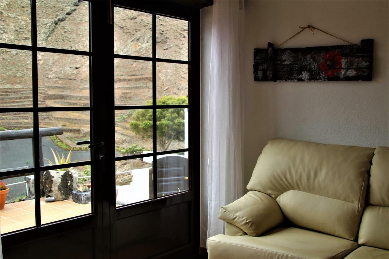 Casa Caldera Guiguan Villa Tinajo Luaran gambar